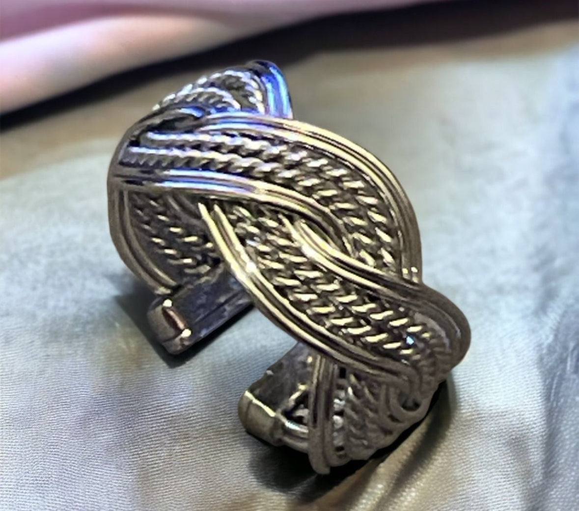 Anello Horse
