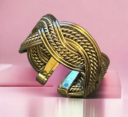 Horse ring